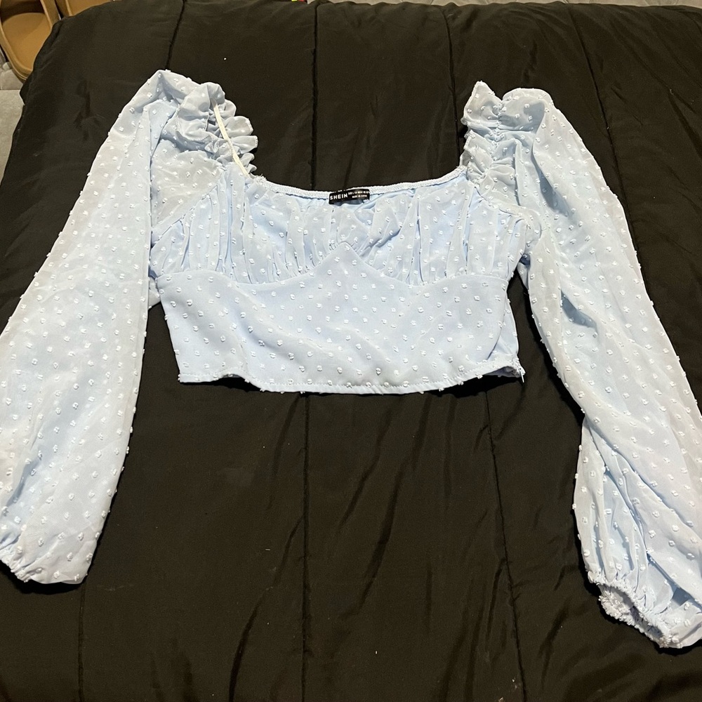 BRAND NEW TOP